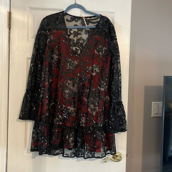 Free People beautiful sequined wide mini dress - Picture 4 of 9